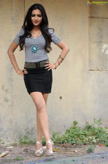 Catherine Tresa feet photo thumbnail