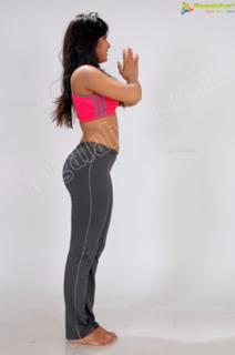 Catherine Tresa feet photo thumbnail