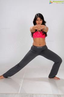 Catherine Tresa feet photo thumbnail