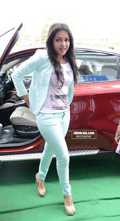 Catherine Tresa feet photo thumbnail