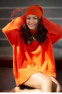 Catherine Tresa feet photo thumbnail