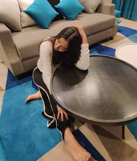 Catherine Tresa feet photo thumbnail