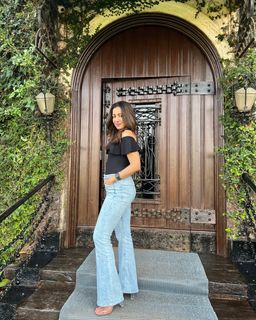 Catherine Tresa feet photo thumbnail