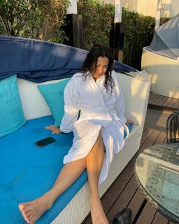 Catherine Tresa feet photo thumbnail