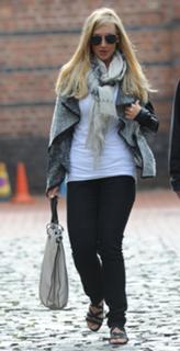 Catherine Tyldesley feet photo thumbnail