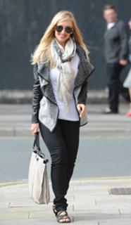 Catherine Tyldesley feet photo thumbnail