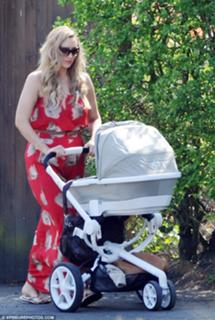 Catherine Tyldesley feet photo thumbnail