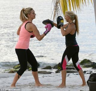 Catherine Tyldesley feet photo thumbnail