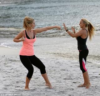 Catherine Tyldesley feet photo thumbnail