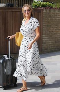 Catherine Tyldesley feet photo thumbnail