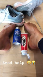 Catherine Tyldesley feet photo thumbnail