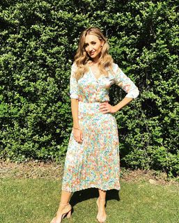 Catherine Tyldesley feet photo thumbnail