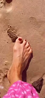 Catherine Tyldesley feet photo thumbnail