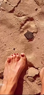 Catherine Tyldesley feet photo thumbnail