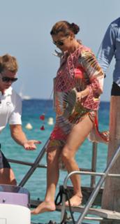 Catherine Zeta-Jones feet photo thumbnail
