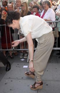 Catherine Zeta-Jones feet photo thumbnail