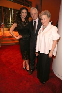 Catherine Zeta-Jones feet photo thumbnail