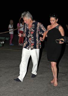 Catherine Zeta-Jones feet photo thumbnail