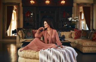 Catherine Zeta-Jones feet photo thumbnail