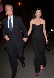 Catherine Zeta-Jones feet photo thumbnail