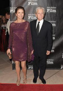 Catherine Zeta-Jones feet photo thumbnail