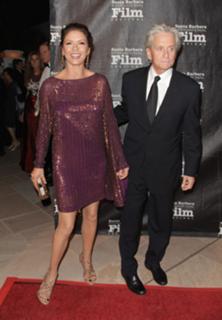 Catherine Zeta-Jones feet photo thumbnail