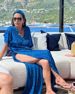 Catherine Zeta-Jones feet photo thumbnail