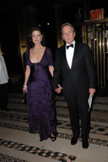 Catherine Zeta-Jones feet photo thumbnail