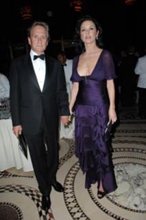 Catherine Zeta-Jones feet photo thumbnail