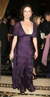 Catherine Zeta-Jones feet photo thumbnail