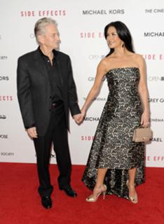 Catherine Zeta-Jones feet photo thumbnail