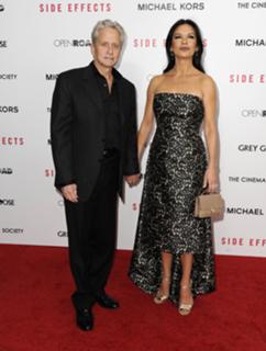 Catherine Zeta-Jones feet photo thumbnail