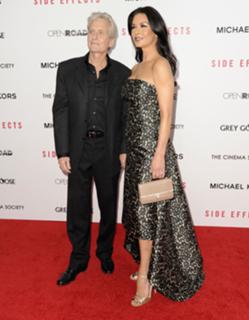 Catherine Zeta-Jones feet photo thumbnail