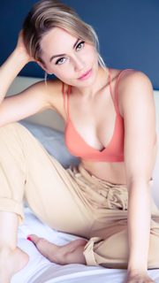 Cathy Baron feet photo 1