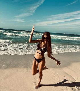 Cathy Hummels feet photo 10