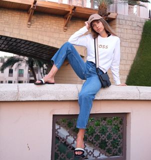 Cathy Hummels feet photo 9