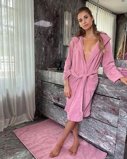 Cathy Hummels feet photo 4