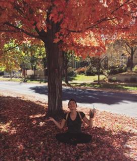 Cathy Kelley feet photo thumbnail
