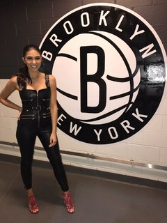 Cathy Kelley feet photo thumbnail