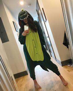 Cathy Kelley feet photo thumbnail