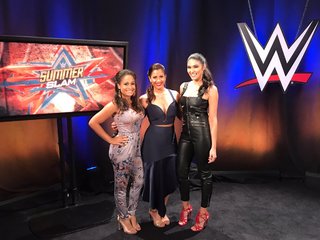 Cathy Kelley feet photo thumbnail
