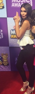 Cathy Kelley feet photo thumbnail