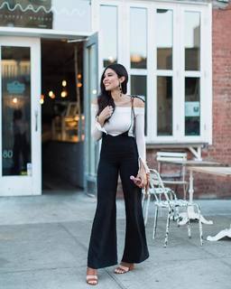 Cathy Kelley feet photo thumbnail