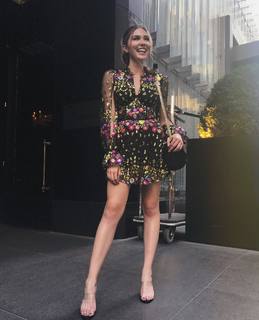 Cathy Kelley feet photo thumbnail