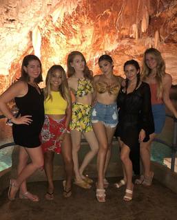 Cathy Kelley feet photo thumbnail