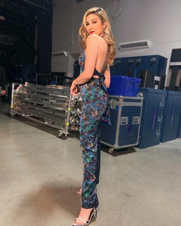 Cathy Kelley feet photo thumbnail