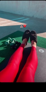 Cathy Kelley feet photo thumbnail