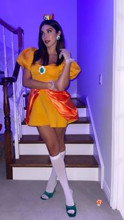 Cathy Kelley feet photo thumbnail