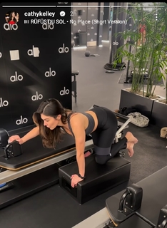 Cathy Kelley feet photo thumbnail
