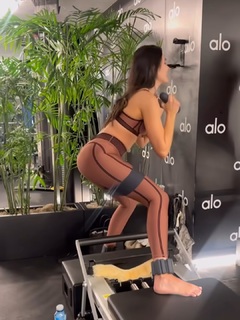 Cathy Kelley feet photo thumbnail